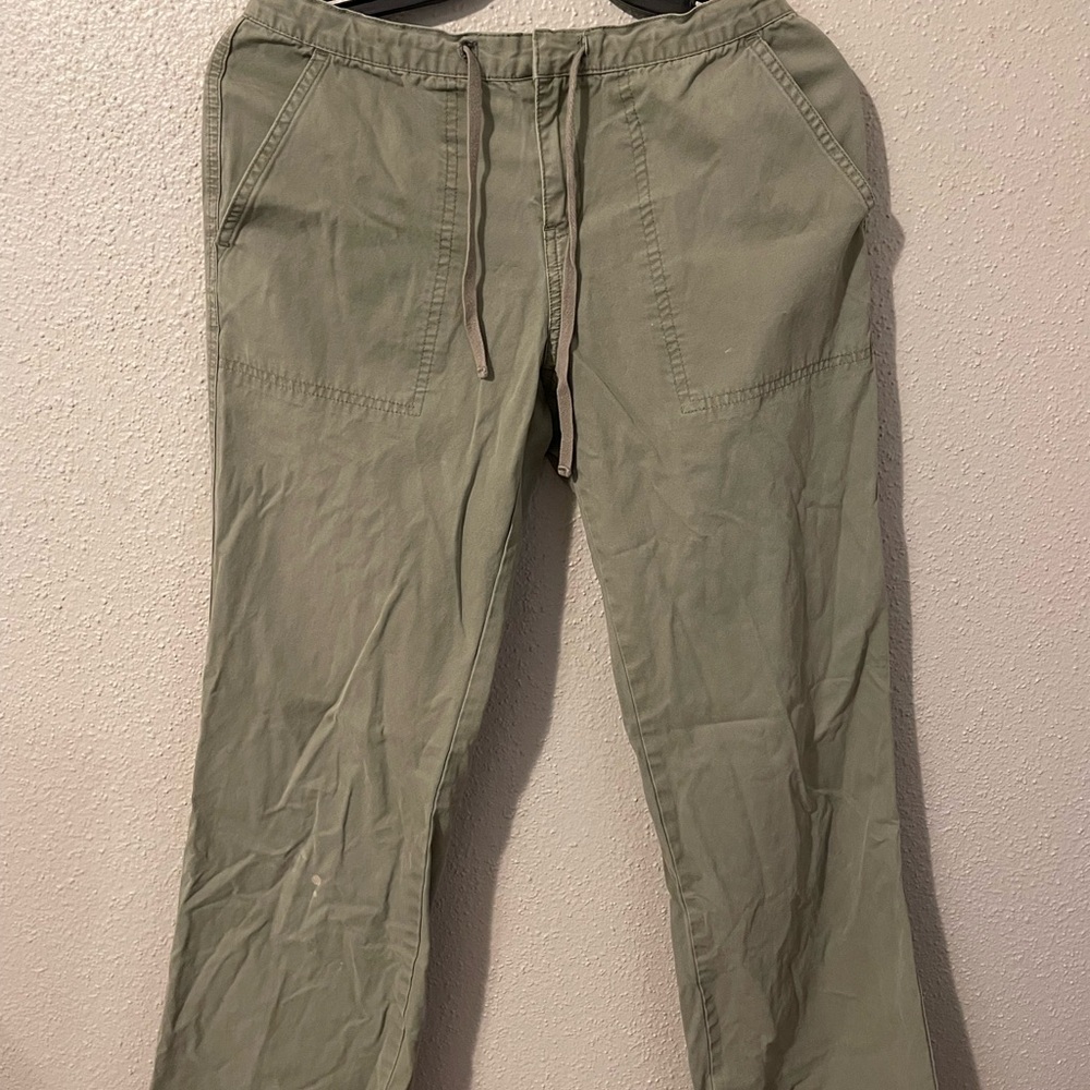 Women size 6 Casual Olive Pants - Picture 1 of 3